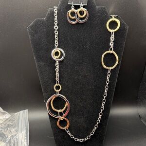Premier Designs Gold and Silver Circle Necklace Set